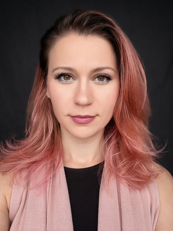 Ihre Ansprechpartnerin: Anna ScheglovAltendorfer Str. 32 | 37574 EinbeckTel: +49 5561 3108680Mobil: +49 176 60365693Mail: support@cardiovibe.de